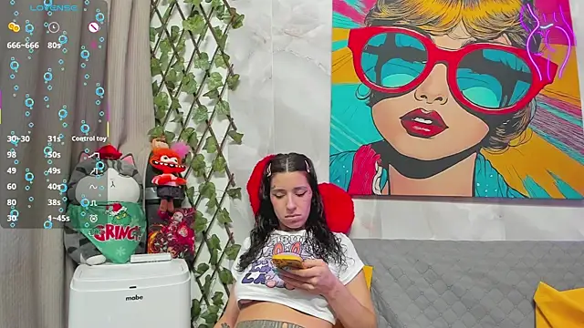 GabiMorgan online show from November 30, 2025, 9:04 pm