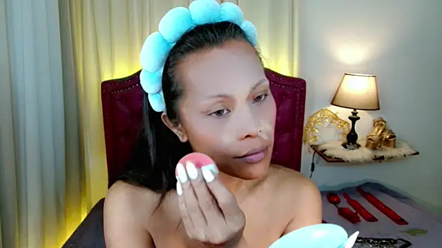DreamLADYBOY online show from June 5, 2026, 12:04 am