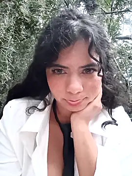 Snapshot of Simone_Miller chatting on March 12, 2025, 3:51 pm Simone Miller online show from March 12, 2025, 3:51 pm