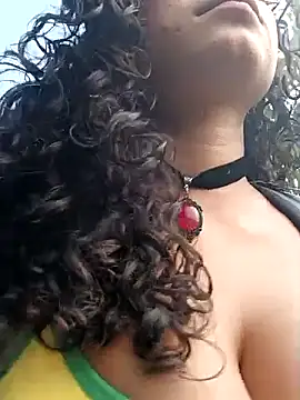 Snapshot of Simone_Miller chatting on March 13, 2025, 1:40 pm Simone Miller online show from March 13, 2025, 1:40 pm