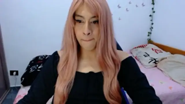 Snapshot of OriannaDomenechi chatting on June 1, 2026, 11:15 pm OriannaDomenechi online show from June 1, 2026, 11:15 pm