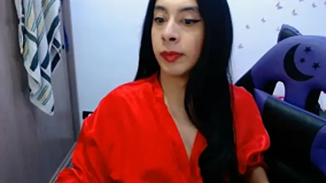 OriannaDomenechi online show from August 4, 2026, 1:21 am