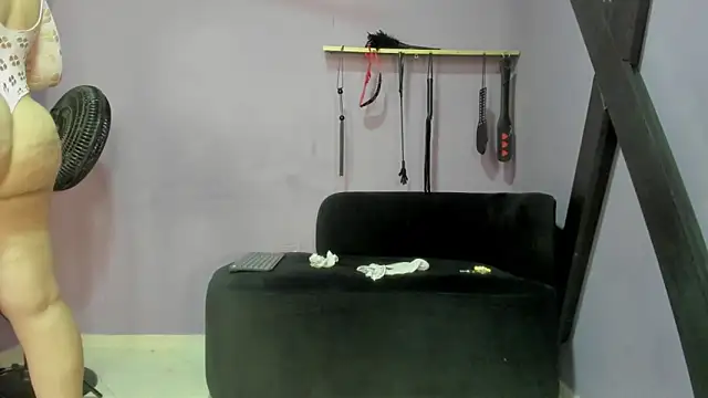 kathe hot online show from June 1, 2026, 7:24 pm