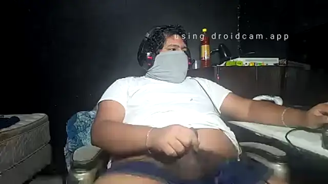 mikfgh50 online show from November 27, 2025, 2:12 am