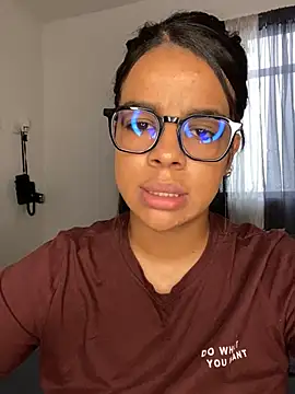 trianawhite online show from December 10, 2024, 3:22 pm