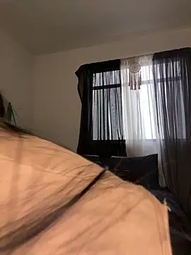 trianawhite online show from November 20, 2025, 3:23 pm