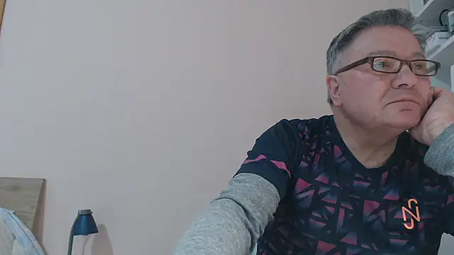 YOU6me online show from March 5, 2025, 4:35 pm