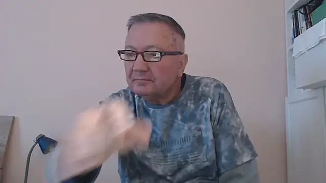 YOU6me online show from October 7, 2025, 2:51 pm