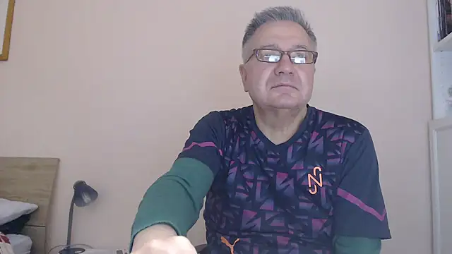 YOU6me online show from October 28, 2025, 4:28 pm