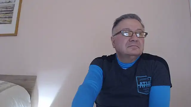 YOU6me online show from November 27, 2025, 2:39 pm