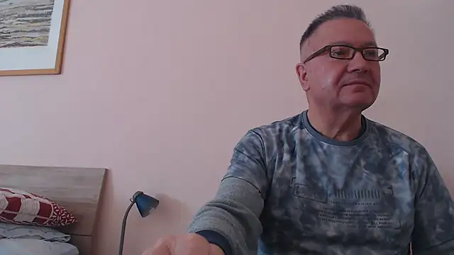 YOU6me online show from October 9, 2025, 9:21 am