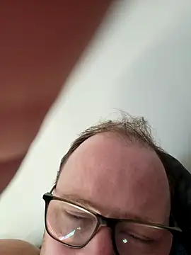 Snapshot of gdawg78 chatting on March 2, 2026, 9:33 pm gdawg78 online show from March 2, 2026, 9:33 pm