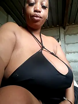 winterqueenx online show from February 15, 2025, 2:11 pm