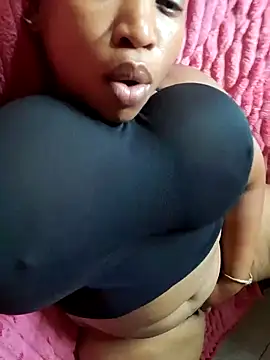 winterqueenx online show from March 18, 2025, 10:07 am