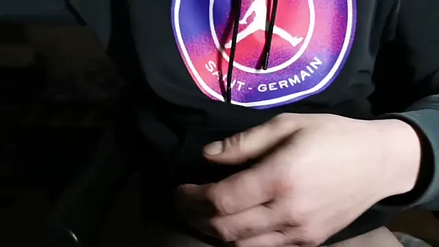 Snapshot of Lucas1andOnly4Girl chatting on December 2, 2025, 11:06 pm Lucas1andOnly4Girl online show from December 2, 2025, 11:06 pm