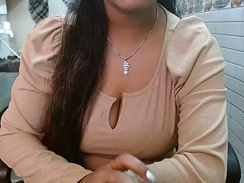 LovingPihu online show from February 11, 2026, 5:40 am