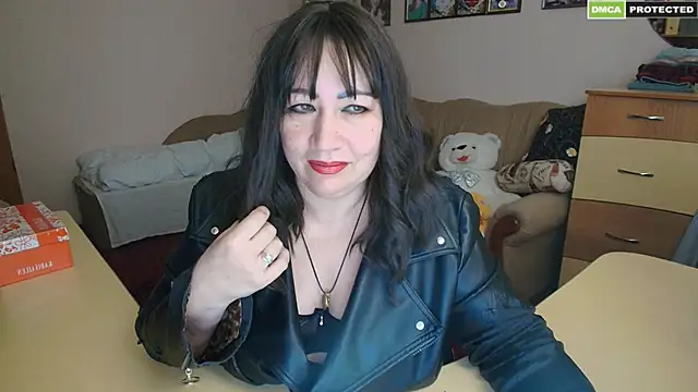 Snapshot of Lucretia_Goldi_ chatting on March 19, 2025, 12:37 am Lucretia Goldi online show from March 19, 2025, 12:37 am