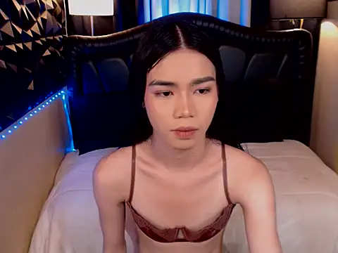 VerSexTs online show from June 13, 2026, 6:00 am
