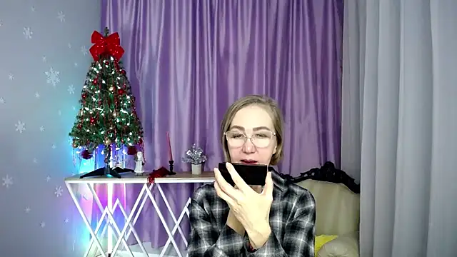 queen a n i online show from January 15, 2026, 10:40 am