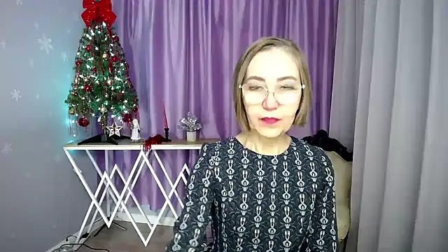 queen a n i online show from February 2, 2026, 10:14 am