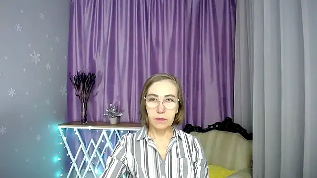 queen a n i online show from March 11, 2026, 8:08 am