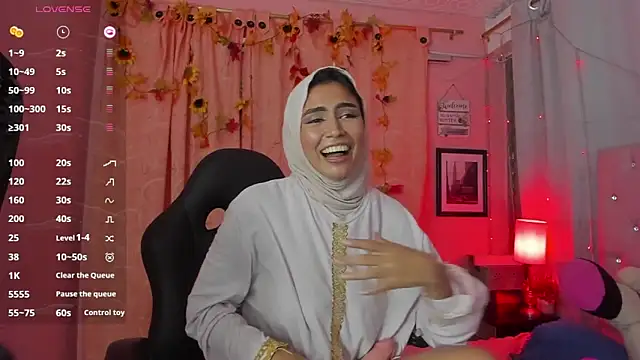 DarshaKhemu online show from March 18, 2025, 11:42 pm