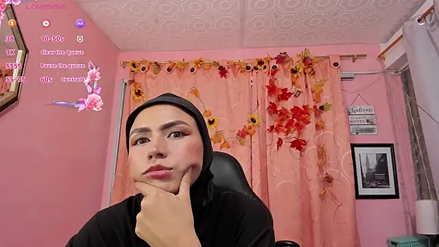 DarshaKhemu online show from December 5, 2025, 9:01 pm