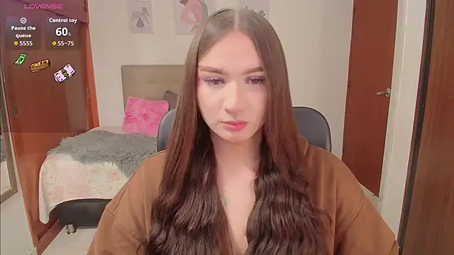 Miley Baker online show from September 30, 2025, 1:50 pm