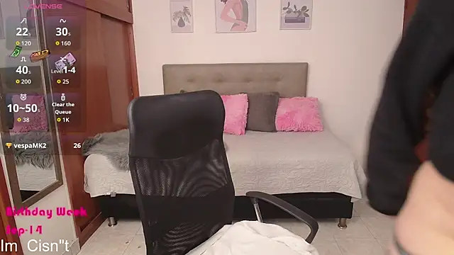 Miley Baker online show from September 25, 2025, 2:12 pm