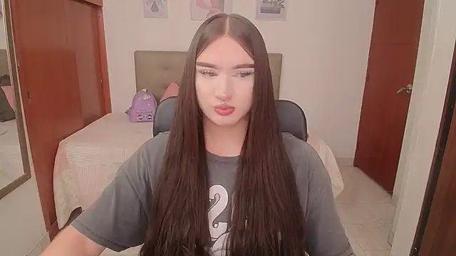 Miley Baker online show from March 10, 2026, 2:43 pm