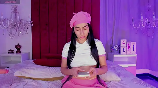 Selenee- online show from November 27, 2025, 3:12 pm