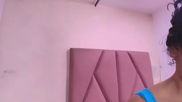 Snapshot of lay_navas chatting on October 12, 2025, 7:26 pm lay navas online show from October 12, 2025, 7:26 pm