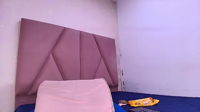 Snapshot of lay_navas chatting on September 20, 2025, 7:19 pm lay navas online show from September 20, 2025, 7:19 pm