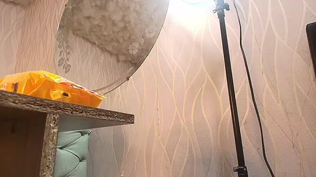 Snapshot of lay_navas chatting on March 22, 2025, 7:09 pm lay navas online show from March 22, 2025, 7:09 pm