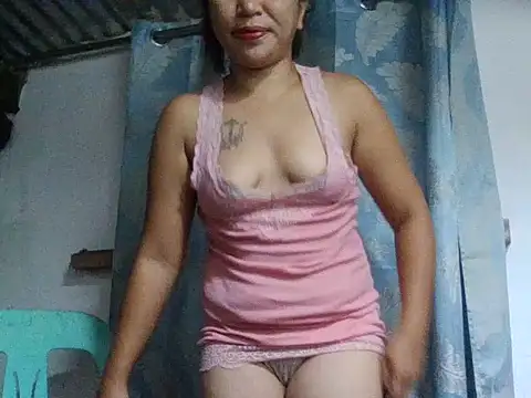 Snapshot of h0ney_lips chatting on September 25, 2025, 11:44 pm h0ney lips online show from September 25, 2025, 11:44 pm