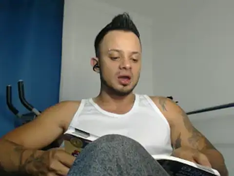 JacobJamess online show from January 28, 2025, 11:28 pm