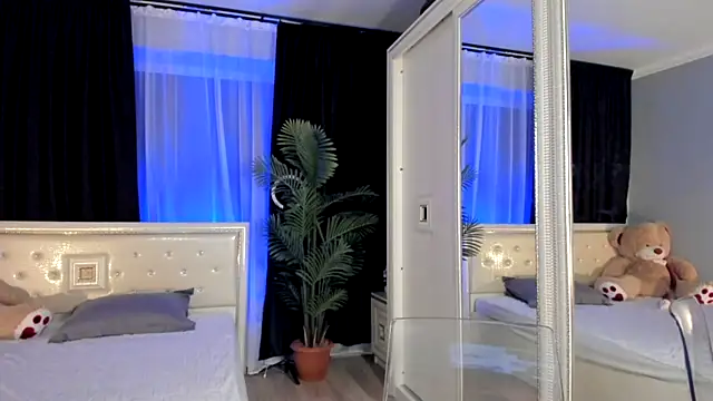 Li baby online show from February 25, 2025, 8:00 pm