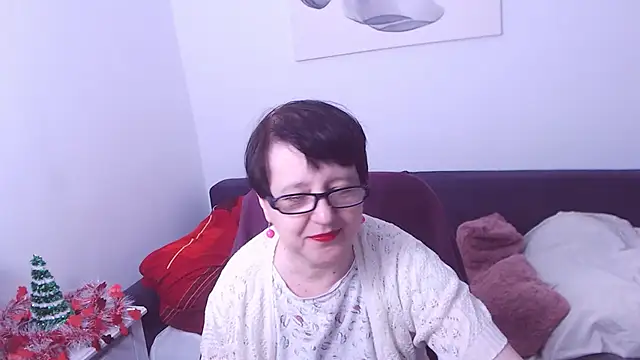 ChristaRose online show from December 5, 2025, 9:23 pm