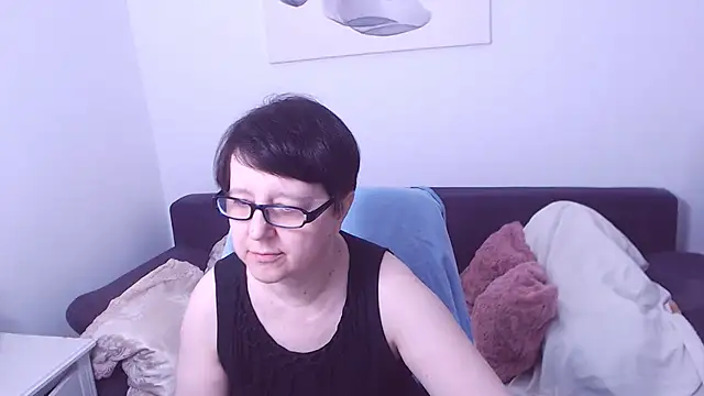 ChristaRose online show from April 19, 2026, 11:33 am