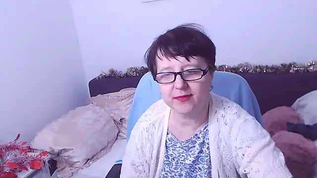 ChristaRose online show from December 15, 2025, 2:17 am