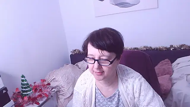 ChristaRose online show from December 19, 2025, 7:49 pm