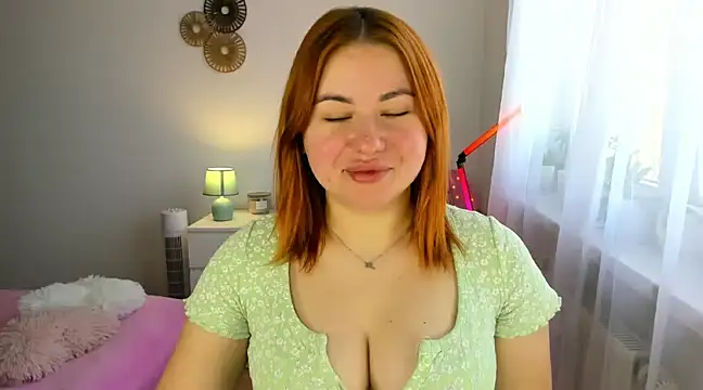 LAYLAxSTAR online show from March 6, 2025, 10:52 am