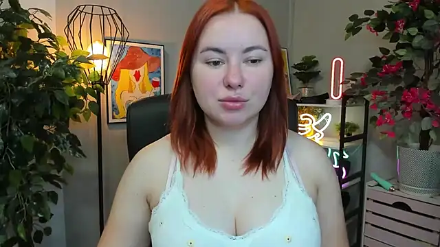 LAYLAxSTAR online show from October 8, 2025, 6:37 am