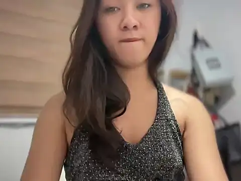 Local Hoelyx online show from March 18, 2026, 7:37 pm