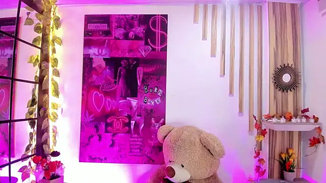  liathompsom09 online show from December 18, 2025, 11:08 pm