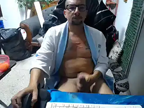 Snapshot of alexam_gal@xh chatting on March 4, 2025, 11:32 pm alexam galxh online show from March 4, 2025, 11:32 pm