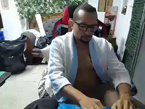 Snapshot of alexam_gal@xh chatting on March 11, 2025, 12:28 pm alexam galxh online show from March 11, 2025, 12:28 pm