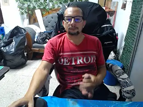 Snapshot of alexam_gal@xh chatting on March 12, 2025, 9:13 pm alexam galxh online show from March 12, 2025, 9:13 pm