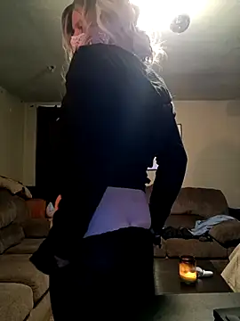 LittleblondeTS online show from February 13, 2026, 3:50 am