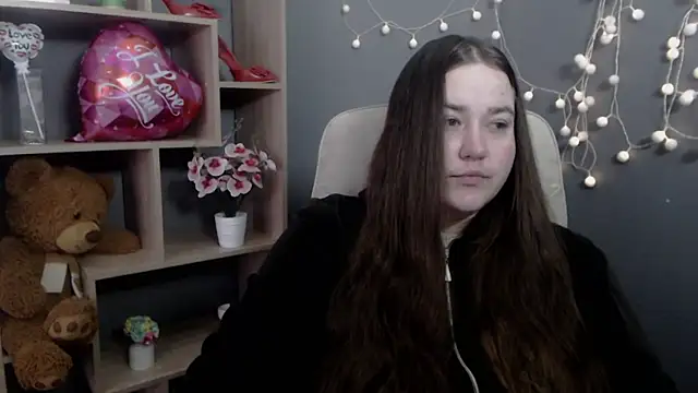 XX Daniella XX online show from February 18, 2026, 7:28 am